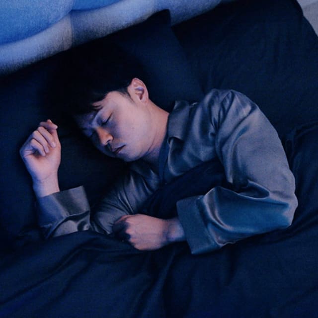 自然な寝姿勢を叶える詰め物とスプリング構造