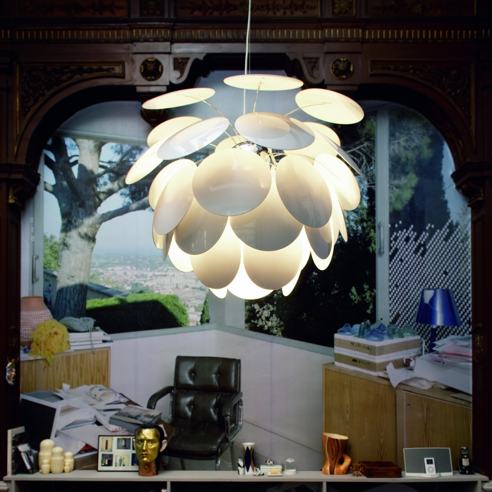 重なり合うディスクが生み出す光のグラデーション