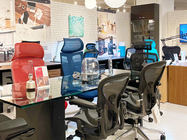 神戸ショールームワークチェア売場