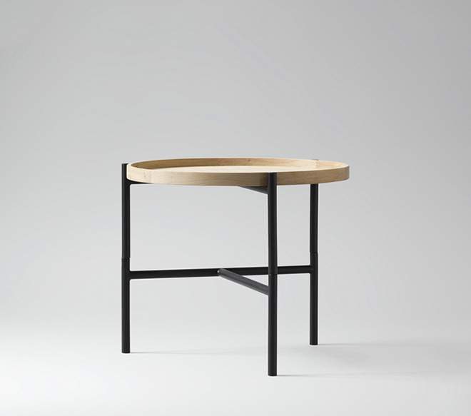 CROSS TABLE (クロス)