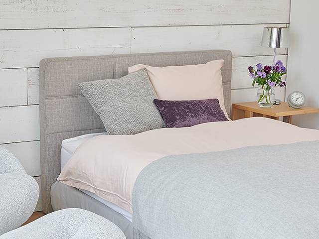 布製ベッドフレーム