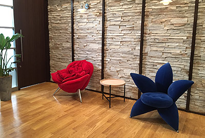 チェア「ローズ」、チェア「ゲツエン」、クロステーブル