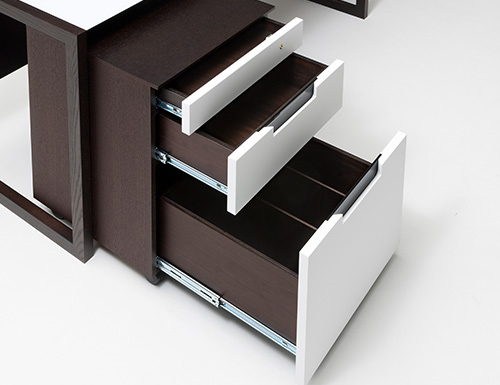 ワゴン「カルラ」