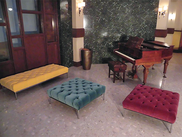 オットマン「オートグラフォ」