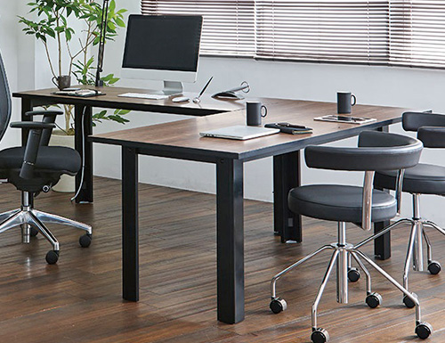 デスク「ホリス」