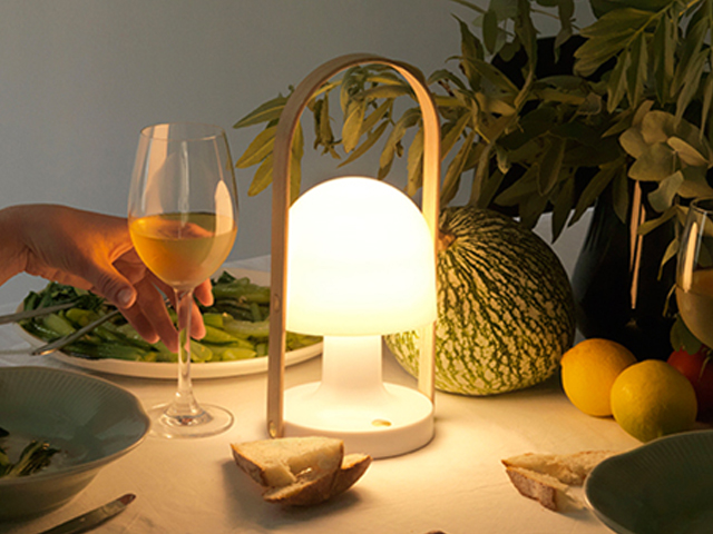 テーブルランプ「MRS-FOLLOW ME」
