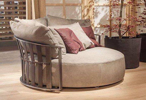 ソファ「スカーレット」